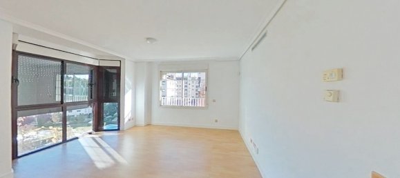 3 bedrooms Apartment in Madrid, Spain No. 137392 34