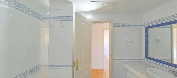 3 bedrooms Apartment in Madrid, Spain No. 137392 18