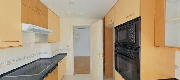 3 bedrooms Apartment in Madrid, Spain No. 137392 11