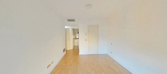3 bedrooms Apartment in Madrid, Spain No. 137392 5