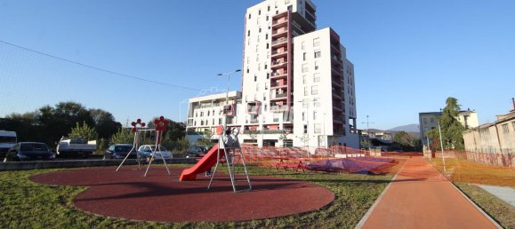 4 rooms Apartment in Brescia, Italy No. 3122 8