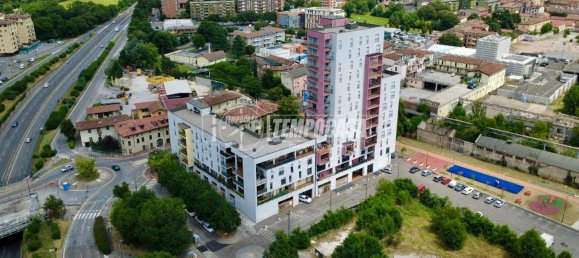 4 rooms Apartment in Brescia, Italy No. 3122 5