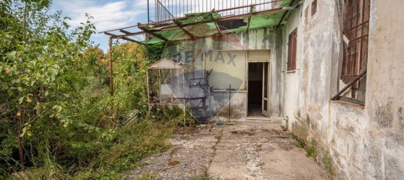 Дом с 2 спальнями в Санта Мария Нуова, Италия № 308699 4