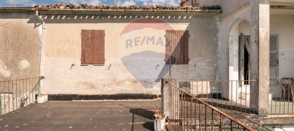 Дом с 2 спальнями в Санта Мария Нуова, Италия № 308699 2