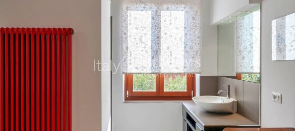 4 bedrooms Villa in Soave, Italy No. 175506 18