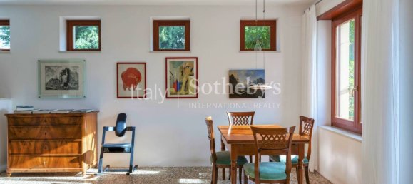 4 bedrooms Villa in Soave, Italy No. 175506 8