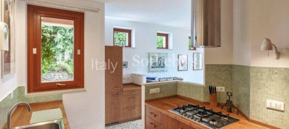 4 bedrooms Villa in Soave, Italy No. 175506 12