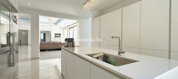 5 غرف نوم فيلا في Cadiz, Spain رقم 182706 27