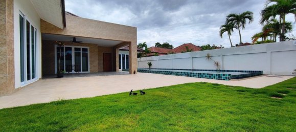 3 bedrooms House in Bang Lamung, Thailand No. 26917 6