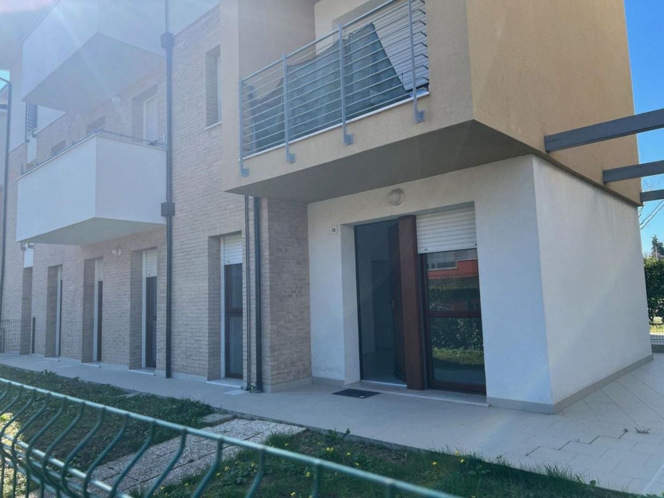 5 bedrooms Apartment in Fano, Italy No. 374082