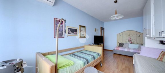 4 bedrooms Apartment in Turin, Italy No. 339593 17