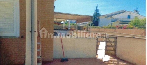 Вилла с 2 спальнями в Ардеа, Италия № 100900 3