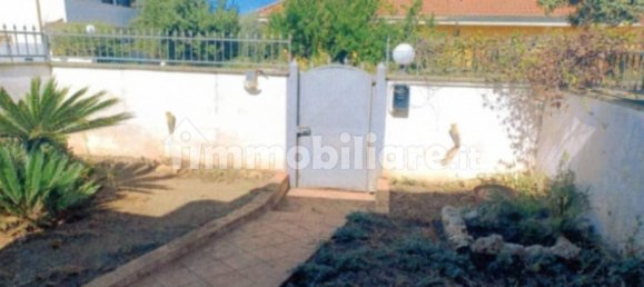 Вилла с 2 спальнями в Ардеа, Италия № 100900 15