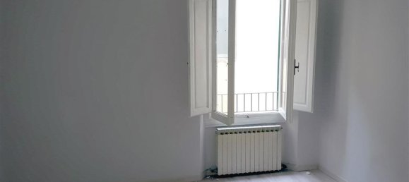3 rooms Apartment in San Giovanni Valdarno, Italy No. 233632 13