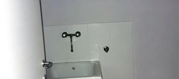 3 rooms Apartment in San Giovanni Valdarno, Italy No. 233632 2