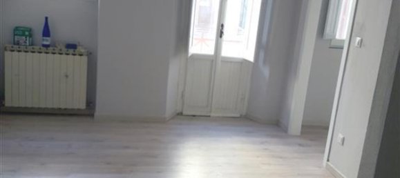 3 rooms Apartment in San Giovanni Valdarno, Italy No. 233632 6