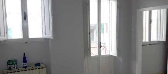 3 rooms Apartment in San Giovanni Valdarno, Italy No. 233632 7