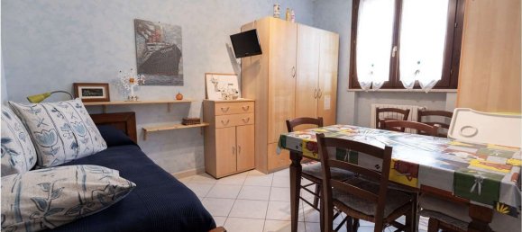 6 rooms House in Porto Mantovano, Italy No. 4040 13