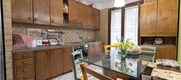 6 rooms House in Porto Mantovano, Italy No. 4040 4