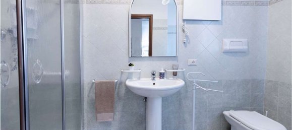 6 rooms House in Porto Mantovano, Italy No. 4040 15