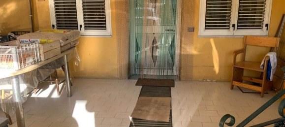 9 rooms House in Casagiove, Italy No. 7567 3