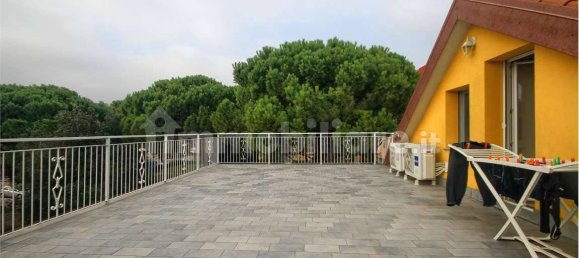 Casa de 4 dormitorios en Montemarciano, Italy No. 258233 3