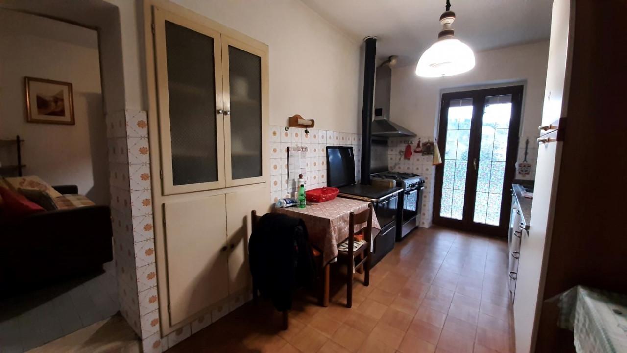 4-salle Appartement à Bucine, Italy No. 234225