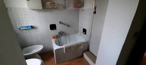 4-salle Appartement à Bucine, Italy No. 234225 9