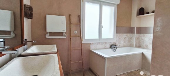 4 bedrooms House in Cormicy, France No. 49081 18