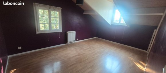 3 bedrooms House in Saint-Cyr-sur-le-Rhone, France No. 195761 7