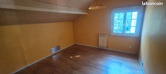 3 bedrooms House in Saint-Cyr-sur-le-Rhone, France No. 195761 6