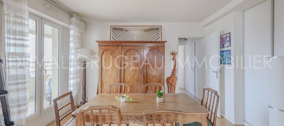 Apartamento de 3 dormitorios en La Garenne-Colombes, France No. 132782 3