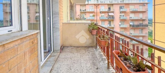 Квартира с 3 комнатами в Кьети, Италия № 269702 8