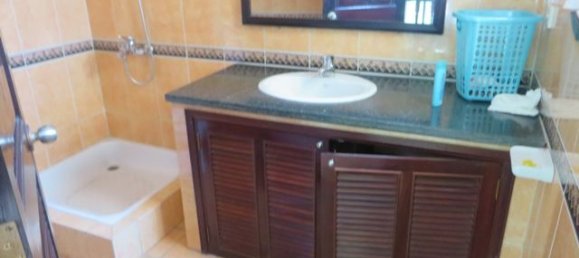 4 bedrooms Villa in Tay Ho, Vietnam No. 1419 16