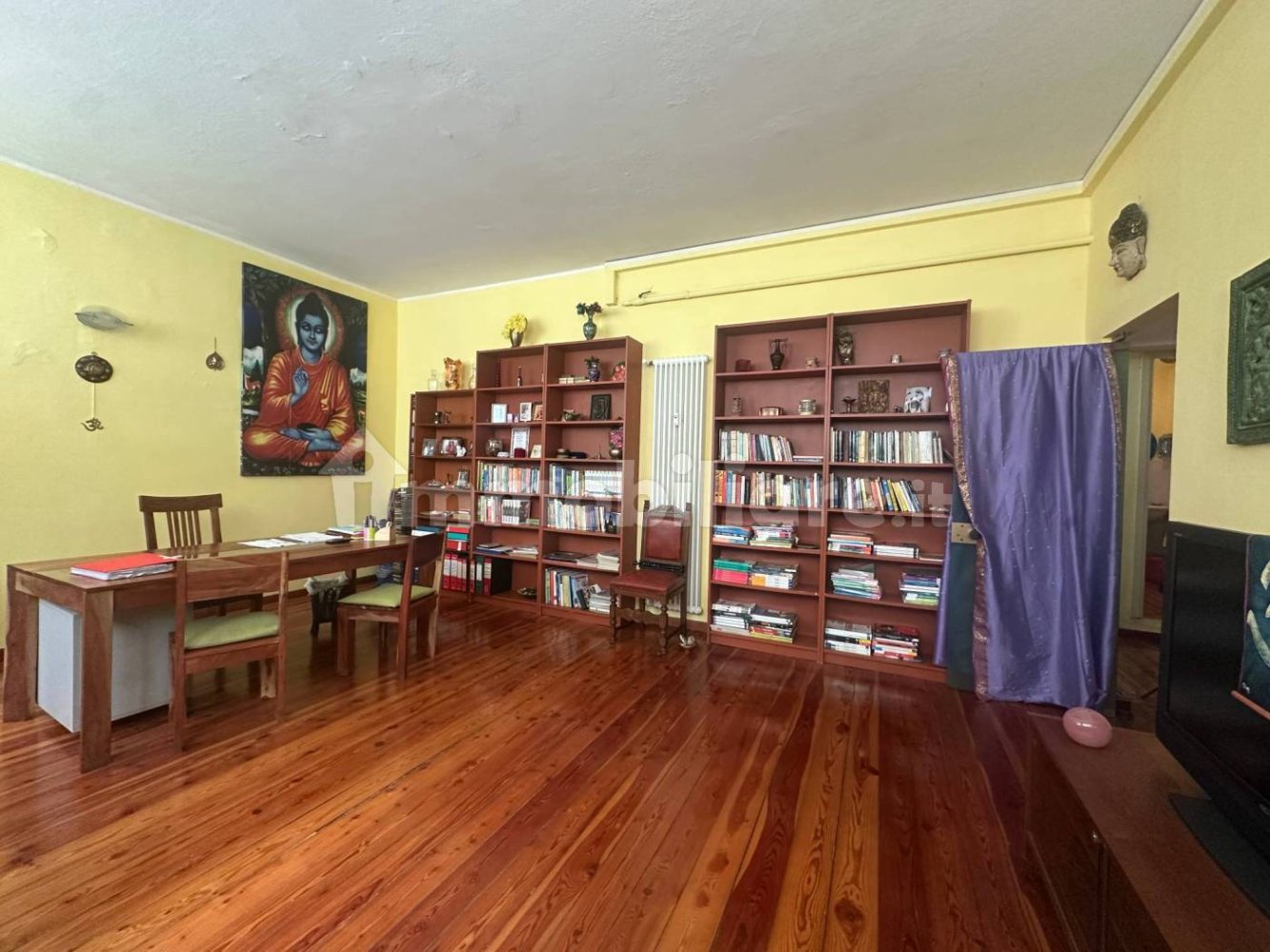 Коммерческая недвижимость с 5 комнатами в Милан, Италия № 249380