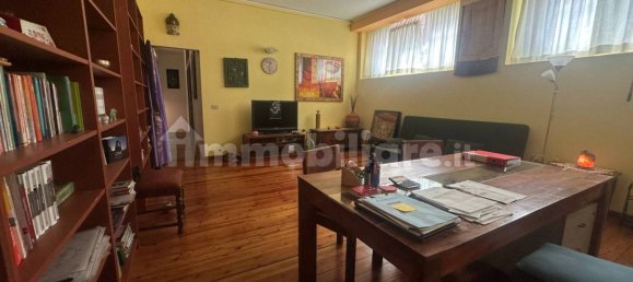 Коммерческая недвижимость с 5 комнатами в Милан, Италия № 249380 10