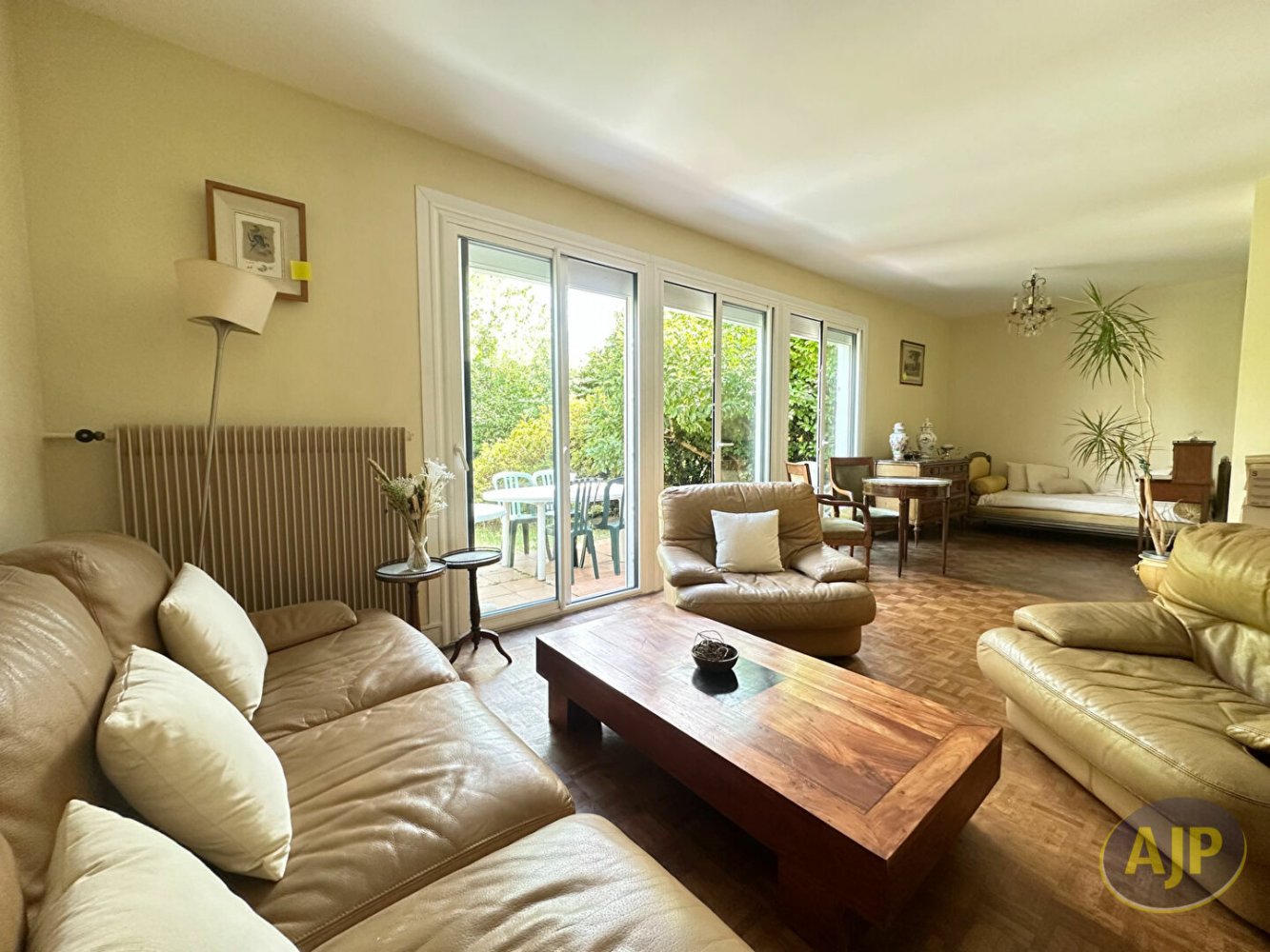 4 bedrooms House in Sautron, France No. 281210