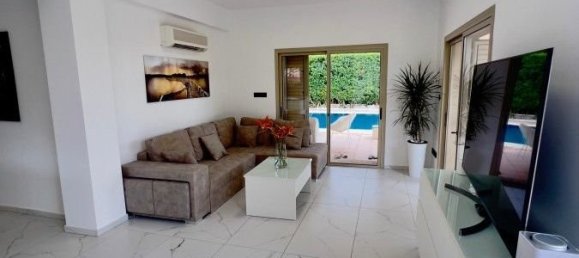 3 bedrooms Villa in Pegeia, Cyprus No. 22716 2