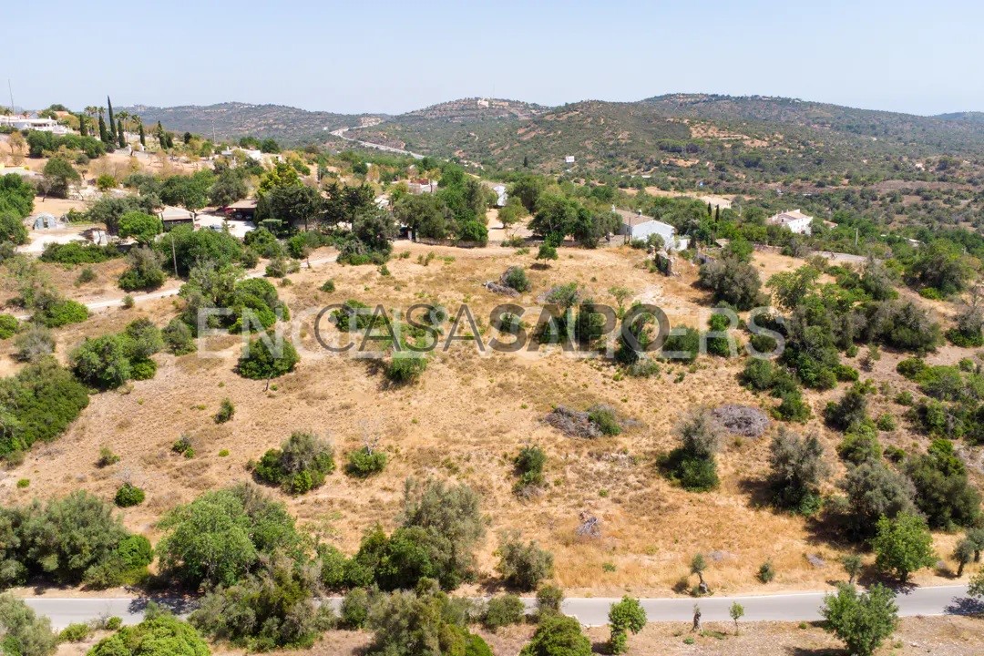 Terrain à Paderne, Portugal No. 295526