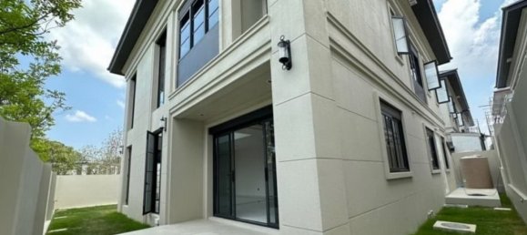 4 bedrooms Villa in Pattaya, Thailand No. 5828 2