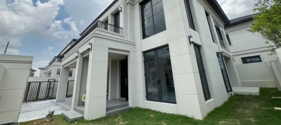 4 bedrooms Villa in Pattaya, Thailand No. 5828 6