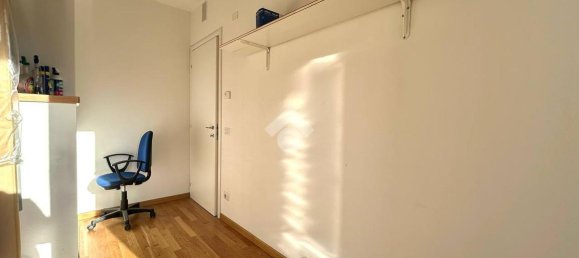 3 rooms Apartment in Sovere, Italy No. 6004 8