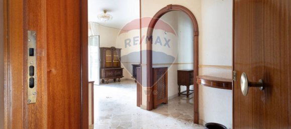 2 bedrooms Apartment in Palermo, Italy No. 83414 6