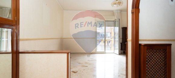 2 bedrooms Apartment in Palermo, Italy No. 83414 8