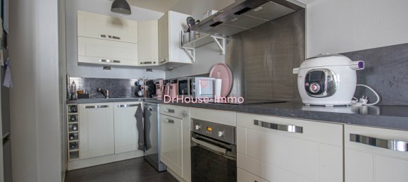 2 chambres Appartement à Limay, France No. 147403 6