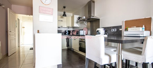 2 chambres Appartement à Limay, France No. 147403 4