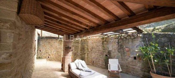4 bedrooms Villa in Passignano sul Trasimeno, Italy No. 484 7