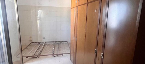 Квартира с 4 комнатами в Багерия, Италия № 257738 12