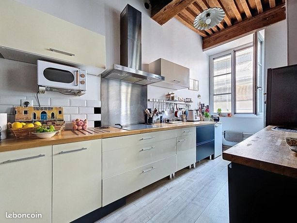 2 bedrooms Apartment in Macon, France No. 355190