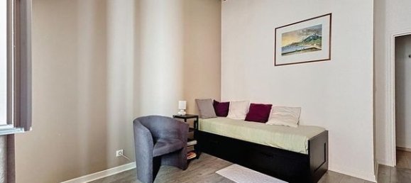 2 bedrooms Apartment in Macon, France No. 355190 13